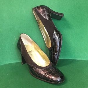 Bruno Magli Leather Pumps 6B